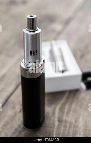 Recherche avancée vaporisateur personnel ou e-cigarette, Close up Banque D'Images