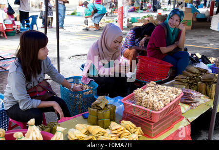 Gaya Street Sunday Market, Kota Kinabalu Sabah Malaisie Banque D'Images