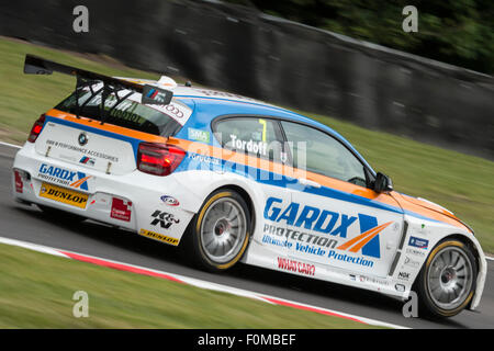 Sam Tordoff à druides dans Team JCT600 avec GardX BMW 125i M Sport Oulton Park BTCC Banque D'Images