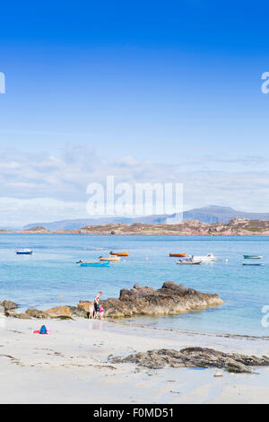 Europe, Royaume-Uni, Ecosse, Iona, une famille sur la plage, l'une des meilleures plages de Grande-Bretagne Banque D'Images