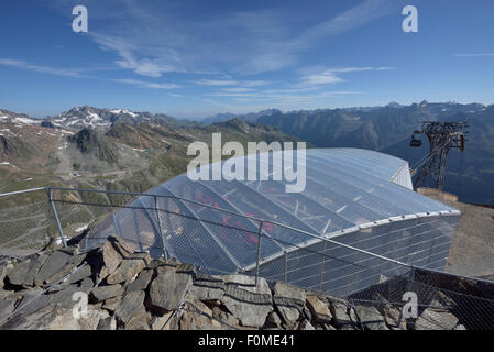 Haut de la gare de téléphérique Gaislachkogel Solden en été, l'Autriche, Oetztal Banque D'Images