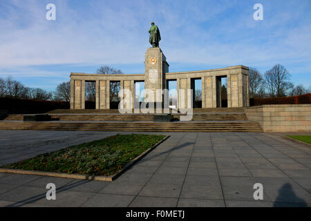 Sowjetisches Ehrenmal, Strasse des 17. Juni, Berlin-Tiergarten. Banque D'Images