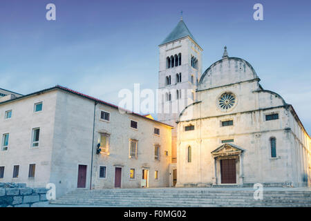 Église Sainte Marie du XIIe siècle et monastère bénédictin, Zadar, Dalmatie, Croatie Banque D'Images