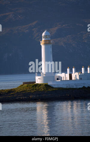 Le phare Lismore du XIXe siècle à Eilean Musdile, Firth of Lorne à l'entrée du Loch Linnhe, construit par Robert Stevenson en 1833, Écosse, Royaume-Uni Banque D'Images