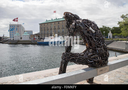 Zinkglobal (Global Visionary) statue de ferraille par Kim Michael, Copenhague Banque D'Images