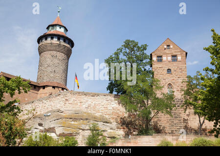 Château Impérial Kaiserburg avec Sinwell Tour et Chapelle de Walpurgis, Nuremberg, Bavière, Allemagne Banque D'Images