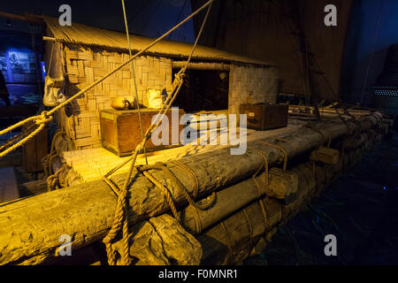 Le radeau Kon-Tiki original, conçu par l'explorateur Thor Heyerdahl, affichée à la Musée Kon-Tiki. Oslo. La Norvège. Banque D'Images