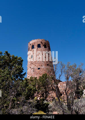 Desert View Watchtower a été construit en 1932 et est l'un de Mary Jane Coulter's oeuvres les plus connues. Situé au bord sud. Banque D'Images