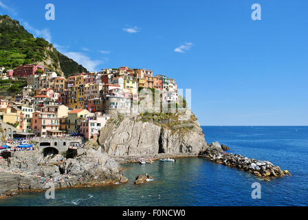Vue panoramique de Manarola, l'un des 'Cinque Terre' Banque D'Images