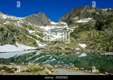 Lac de montagne Lac Blanc, Chamonix, Alpes de Savoie, Haute-Savoie, France Banque D'Images