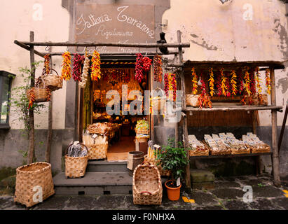 Des plats italiens traditionnels magasin,Côte d'Amalfi, Italie Banque D'Images