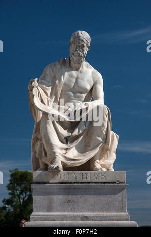 Vienne, Autriche. Le parlement. Statue de Polybe (historien grec) Banque D'Images