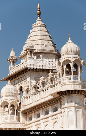 Jodhpur, Inde. Mausolée en marbre blanc, d'un cénotaphe, Jaswant Thada en mémoire du Maharaja. Banque D'Images