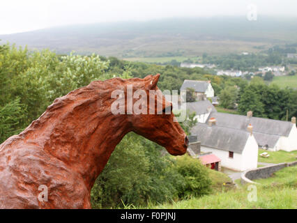 Sculpture 'Pit Pony hors des rails' par Sally Matthews, Blaenavon Ironworks, Torfaen, Galles du Sud. UK Banque D'Images