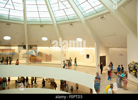USA, New York State, New York, Manhattan, intérieur de la Musée Solomon R. Guggenheim sur la 5e Avenue. Banque D'Images