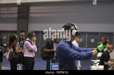 Les éditeurs, les studios, et les célébrités qui annonce et assister à l'Electronic Entertainment Expo à Los Angeles où : Los Angeles, California, United States Quand : 18 Oct 2015 Banque D'Images