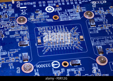 Plaque électronique bleu. Périphériques PC. Banque D'Images