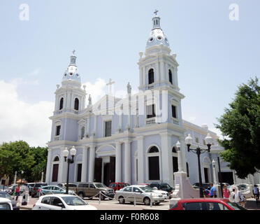 Notre Dame de Guadalupe Cathédrale Plaza de Las Delicias Ponce Puerto Rico Banque D'Images