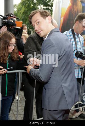 Hambourg, Allemagne. Août 19, 2015. David Kross lors de la première de BOY 7 à Hambourg, 19.08.2015 dpa : Crédit photo alliance/Alamy Live News Banque D'Images