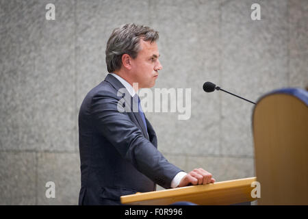 La Haye, Pays-Bas. Août 19, 2015. Le mercredi le parlement néerlandais a été admis au débat sur la contribution du Fonds d'urgence à la Grèce. Paryt de droite Geert Wilders leader accuse le gouvernement actuel d'misallocating fonds et lancé un vote de défiance contre le premier ministre Rutter et son cabinet. Le débat a eu plus de six heures mais avec une petite minorité la motion de censure a été rejetée. © Copyright Jaap Arriens/Alamy vivre Banque D'Images