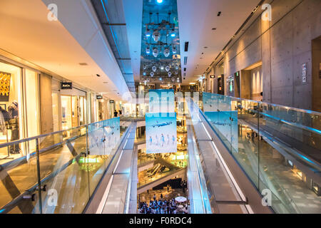 Intérieur de Omotesando Hills,Shibuya-Ku,Tokyo,Japon Banque D'Images