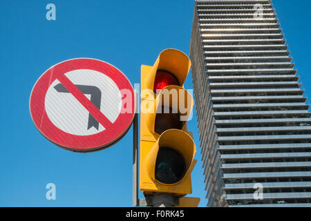 Torre Mapfre immeuble de bureau qui a été utilisé pour héberger les athlètes en compétition aux Jeux Olympiques,Olimpic District,Barcelone,Espagne,Catalogne Banque D'Images