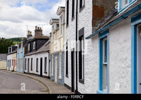 Rangée de maisons mitoyennes et écossais typique des chalets. Moffat, Dumfries et Galloway, Écosse, Royaume-Uni, Angleterre Banque D'Images