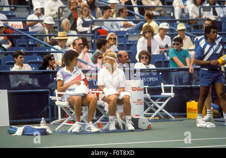 Martina Navratilova et Pam Shriver au tournoi de tennis US Open à Flushing Meadows Park en septembre 1988 Banque D'Images