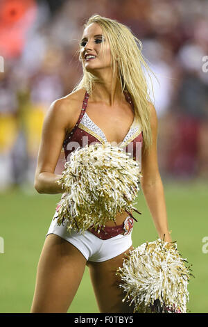 Landover, Maryland, USA. 20e Août, 2015. Un Redskin Washington effectue au cours de la cheerleader l'avant-saison se rencontreront entre les Lions de Détroit et les Redskins de Washington à FedEx Field à Landover, MD. Credit : Cal Sport Media/Alamy Live News Banque D'Images