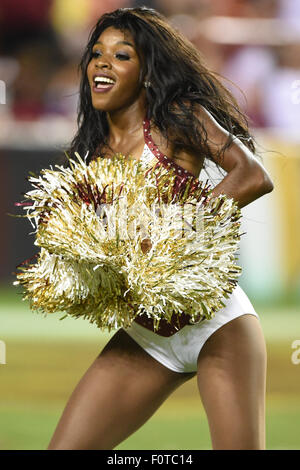 Landover, Maryland, USA. 20e Août, 2015. Un Redskin Washington effectue au cours de la cheerleader l'avant-saison se rencontreront entre les Lions de Détroit et les Redskins de Washington à FedEx Field à Landover, MD. Credit : Cal Sport Media/Alamy Live News Banque D'Images