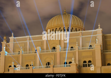 Emirat Sharjah, Emirats Arabes Unis. 15 Oct, 2014. Festival Lumière Sharjah, musée islamique de cevilization, Emirat Sharjah, Émirats arabes unis, près de East © Andrey Nekrasov/ZUMA/ZUMAPRESS.com/Alamy fil Live News Banque D'Images