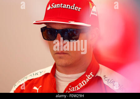 Circuit de Spa-Francorchamps, en Belgique. Août 21, 2015. Sport Automobile : Championnat du Monde de Formule 1 de la FIA 2015, Grand Prix de Belgique, # 7 Kimi Raikkonen (FIN, la Scuderia Ferrari), Crédit photo : dpa alliance/Alamy Live News Banque D'Images