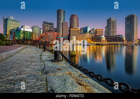 Le port de Boston avec le Boston Financial District. Banque D'Images