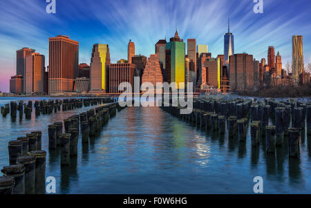 Une nouvelle journée commence de la ville de New York -au New York City skyline. Banque D'Images