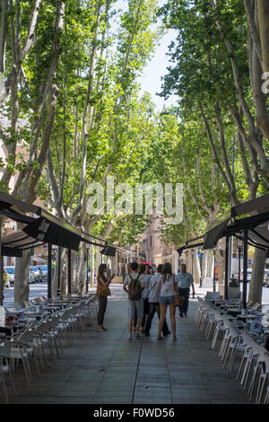 Cafés dans Av de Alfonso X el Sabio, ville de Murcie, Murcie, Espagne, Europe Banque D'Images