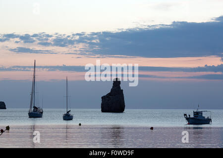 Coucher de soleil à la plage de Benirras, Ibiza, Banque D'Images