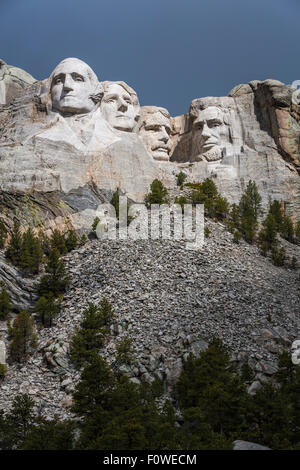 L'affichage des présidents lors de l'établissement Mount Rushmore National Memorial près de Keystone, Dakota du Sud, USA. Banque D'Images