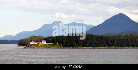 La fin de l'après-midi s'allume pour le passage de l'intérieur sud de Juneau Banque D'Images
