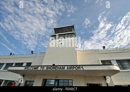 Bâtiment de terminal Art déco à l'aéroport de Shoreham ou à l'aéroport de Brighton City, Sussex, Royaume-Uni. Bâtiment de voyage aérien vintage Banque D'Images