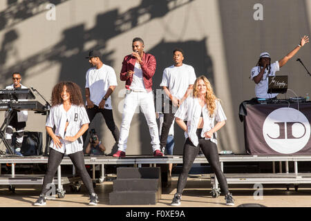 Wantagh, New York, USA. Août 22, 2015. Singer Jason Derulo il se produit à l'inaugural Billboard Hot 100 music festival à la Nikon at Jones Beach Theater à Wantagh, New York Crédit : Daniel DeSlover/ZUMA/Alamy Fil Live News Banque D'Images