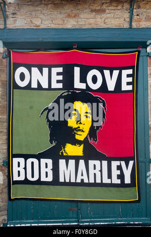 Bob Marley One Love affiche bannière mur art festival au Pays de Galles UK Banque D'Images