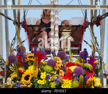 Southport, Merseyside, Royaume-Uni. 23 août, 2015. Grande Roue de l'enfant à la plus grande exposition florale indépendante. Credit : CernanElias/Alamy Live News. Banque D'Images