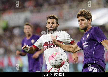 Florence, Italie, le 23 août, 2015. Le milieu de terrain Antonio Nocerino de Milan au cours de la Serie A italienne match de football entre la ACF Fiorentina v AC Milan le 23 août 2015 au Stade Franchi à Florence, Italie. Credit : Andrea Spinelli/Alamy Live News Banque D'Images