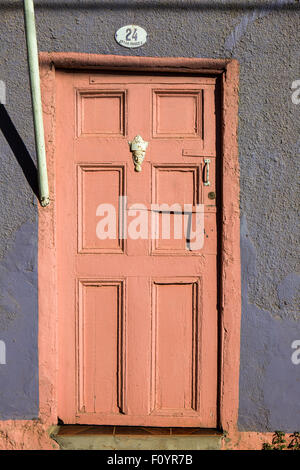 Porte colorée, Valparaiso, Chili Banque D'Images