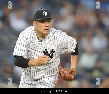 Le Bronx, New York, USA. Août 21, 2015. Masahiro Tanaka (Yankee), le 21 août 2015 - MLB : Pichet Masahiro Tanaka des Yankees de New York en ligue majeure de baseball pendant les match contre les Indians de Cleveland au Yankee Stadium dans le Bronx, New York, United States. © AFLO/Alamy Live News Banque D'Images