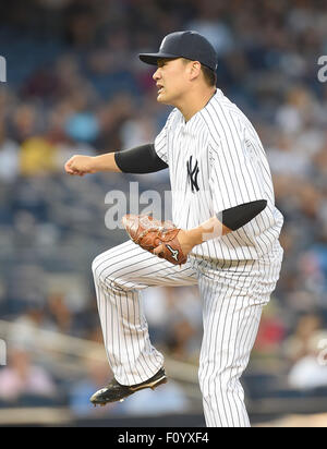 Le Bronx, New York, USA. Août 21, 2015. Masahiro Tanaka (Yankee), le 21 août 2015 - MLB : Pichet Masahiro Tanaka des Yankees de New York en ligue majeure de baseball pendant les match contre les Indians de Cleveland au Yankee Stadium dans le Bronx, New York, United States. © AFLO/Alamy Live News Banque D'Images