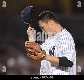 Le Bronx, New York, USA. Août 21, 2015. Masahiro Tanaka (Yankee), le 21 août 2015 - MLB : Pichet Masahiro Tanaka des Yankees de New York en ligue majeure de baseball pendant les match contre les Indians de Cleveland au Yankee Stadium dans le Bronx, New York, United States. © AFLO/Alamy Live News Banque D'Images