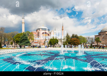 Sainte-sophie, Ayasofya Sultanahmet Park, fontaine, à Sultanahmet, Istanbul, Turquie, du côté européen Banque D'Images