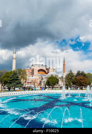 Sainte-sophie, Ayasofya Sultanahmet Park, fontaine, à Sultanahmet, Istanbul, côté européen, Türkeii Banque D'Images