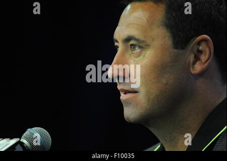 Burbank, CA. 30 juillet, 2015. L'USC Trojans l'entraîneur-chef Steve Sarkisian participe chaque année à la CIP-12 Journée des médias, à la Warner Bros studios de cinéma, dans la ville de Burbank, en Californie le 30 juillet 2015. (Photographe complète absolue & Company Crédit : Jose Marin/MarinMedia.org/Cal Sport Media Network Television (veuillez contacter votre représentant des ventes pour l'utilisation de la télévision. © csm/Alamy Live News Banque D'Images